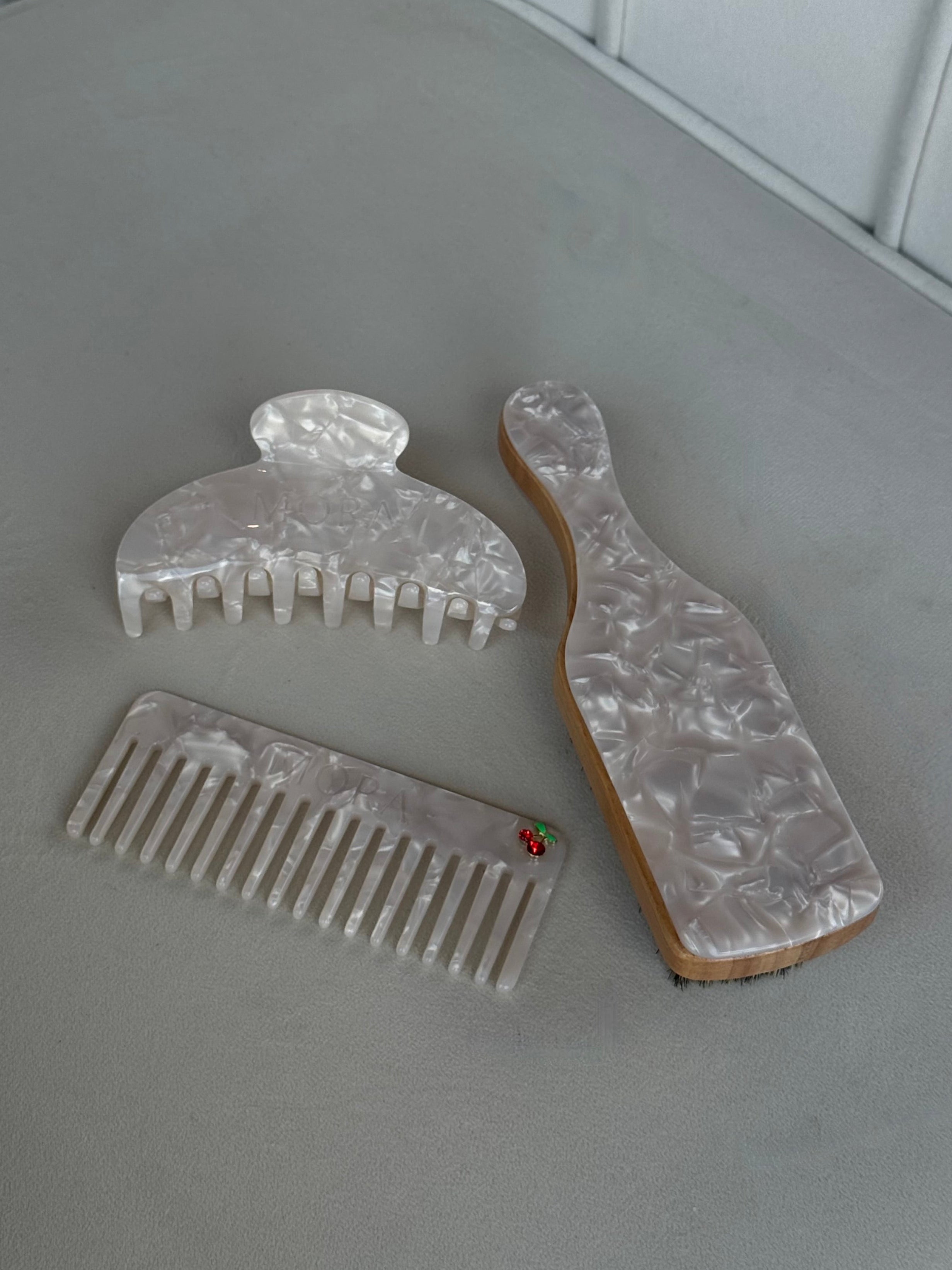 Mora Marble Hair Set